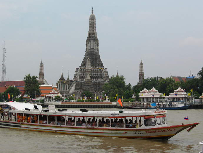 chao-praya-river-cravings-travel