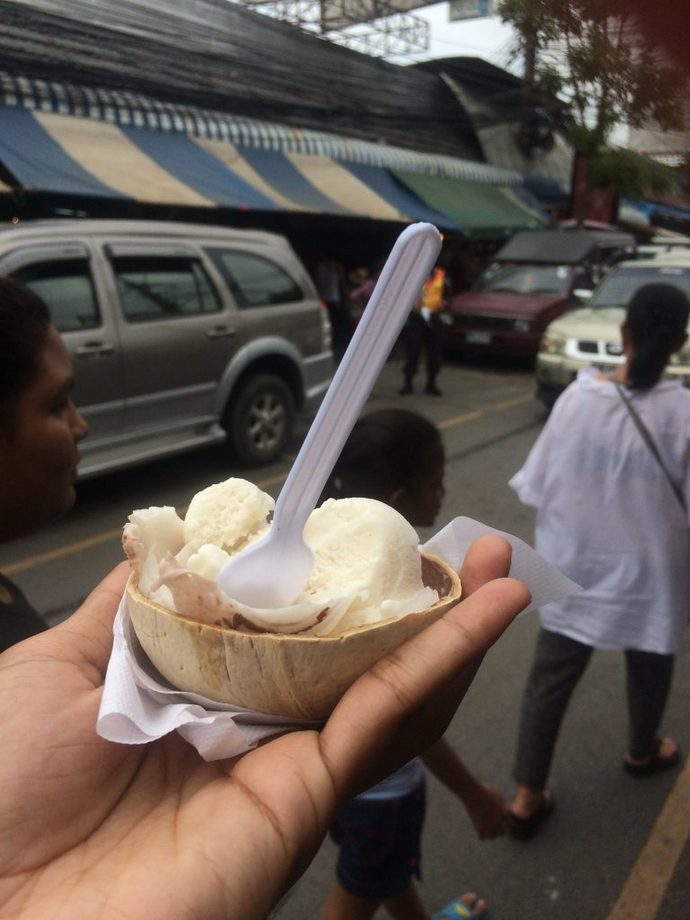 coconut-ice-cream-chaktuchak