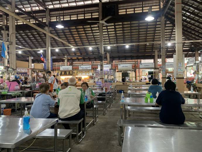 Nang leong market food stalls and eating area