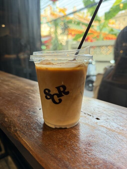 songwat-coffee-roasters-iced-latte