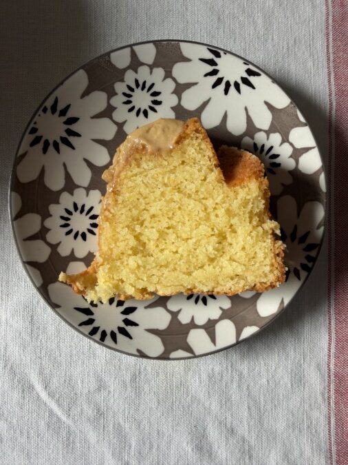 lemon yoghurt cake